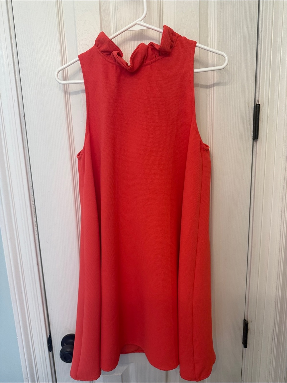 DO+BE Red Sleeveless Ruffle Mock Neck Camisole